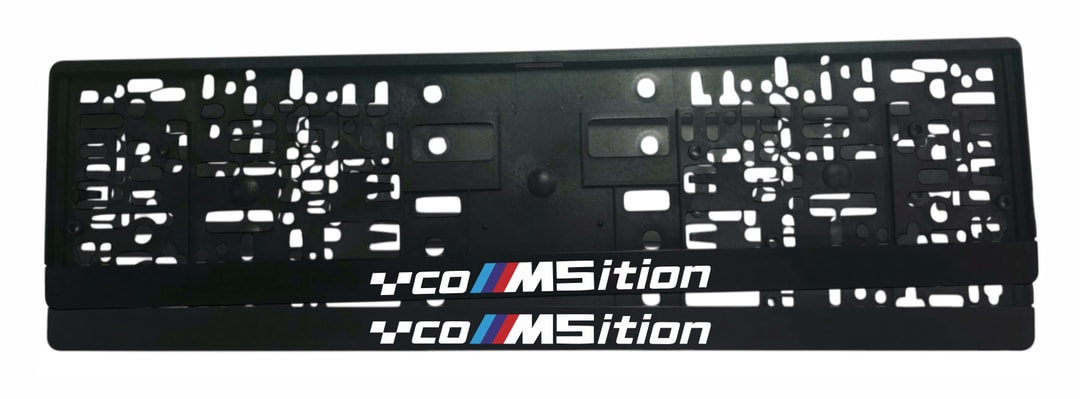 Рамка за регистрационен номер BMW Competition с бял надпис co M5 ition — думата Competition с вградено лого M5 и трицветните ленти на BMW M — UV печат със защитен лак