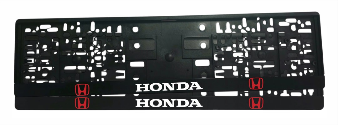 Рамка за регистрационен номер Honda с бял надпис HONDA и червени H емблеми от двете страни върху черна лайсна — UV печат със защитен лак