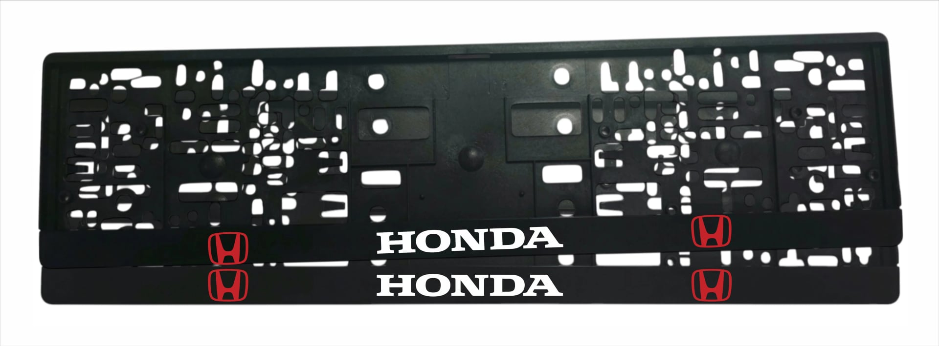 Рамка за регистрационен номер Honda с бял надпис HONDA и червени H емблеми от двете страни върху черна лайсна — UV печат със защитен лак